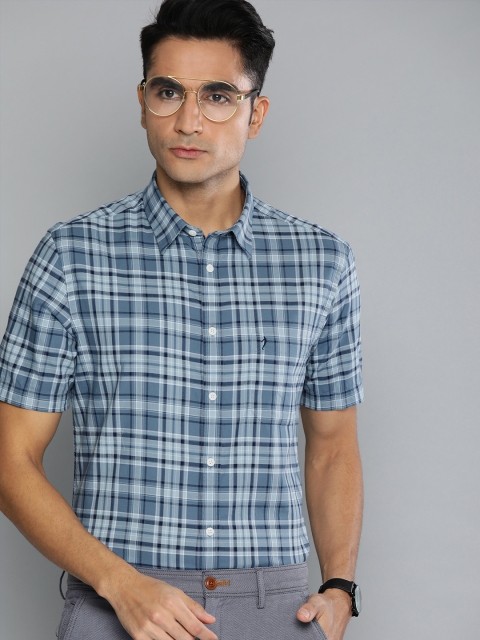 

Indian Terrain Men Blue Checked Slim Fit Smart Casual Shirt