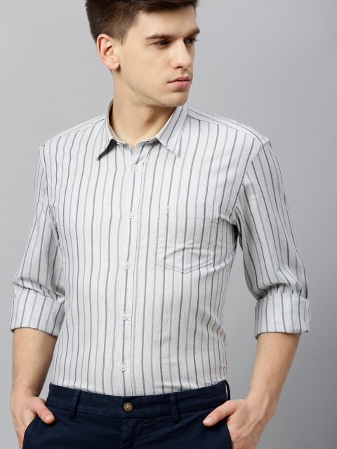 

Indian Terrain Men Grey & White Slim Fit Striped Smart Casual Shirt