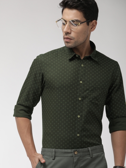 

Indian Terrain Men Olive Green Chiseled Slim Fit Printed Smart Casual Shirt