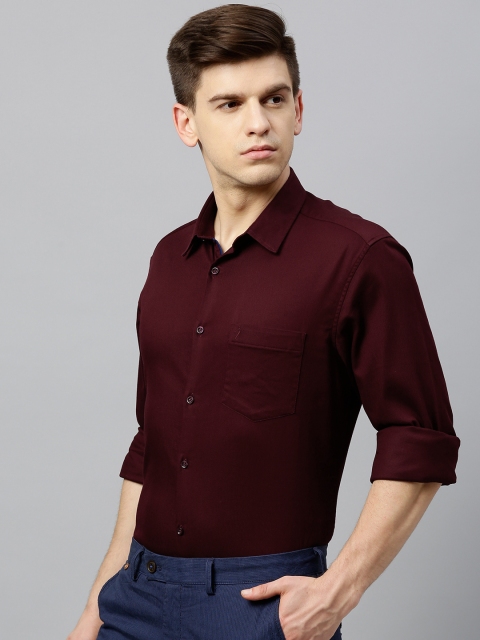 

Indian Terrain Men Burgundy Slim Fit Solid Smart Casual Shirt