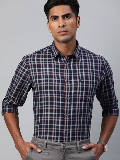 

Indian Terrain Men Navy Blue & White Slim Fit Checked Smart Casual Shirt