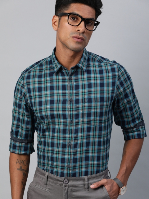 

Indian Terrain Men Teal Green & Navy Blue Chiseled Regular Fit Checked Smart Casual Shirt