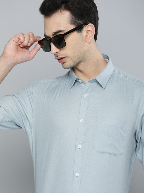 

Indian Terrain Men Blue Slim Fit Formal Shirt