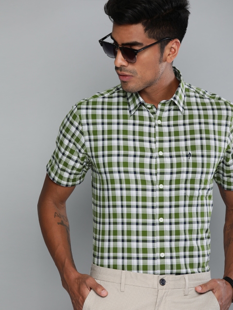 

Indian Terrain Men White & Olive Green Checked Slim Fit Smart Casual Shirt