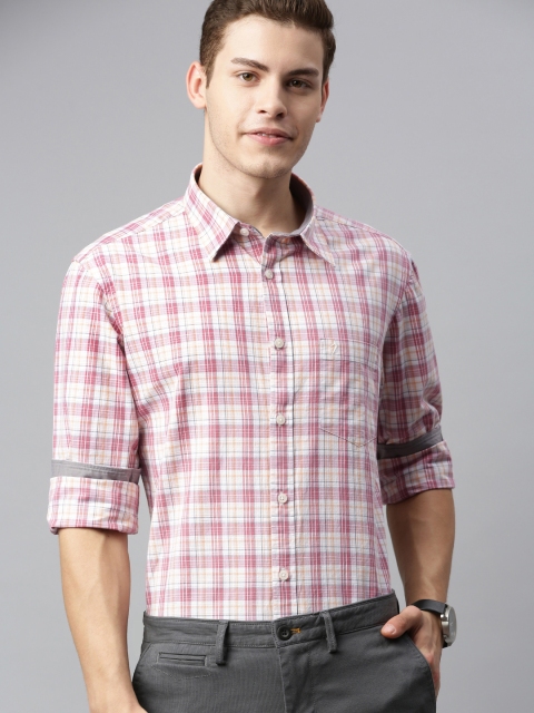 

Indian Terrain Men White & Pink Slim Fit Checked Smart Casual Shirt