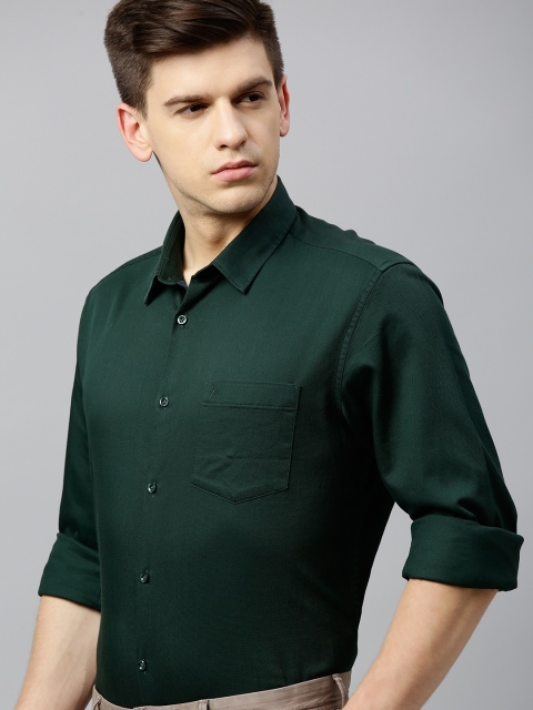 

Indian Terrain Men Green Regular Fit Solid Casual Shirt