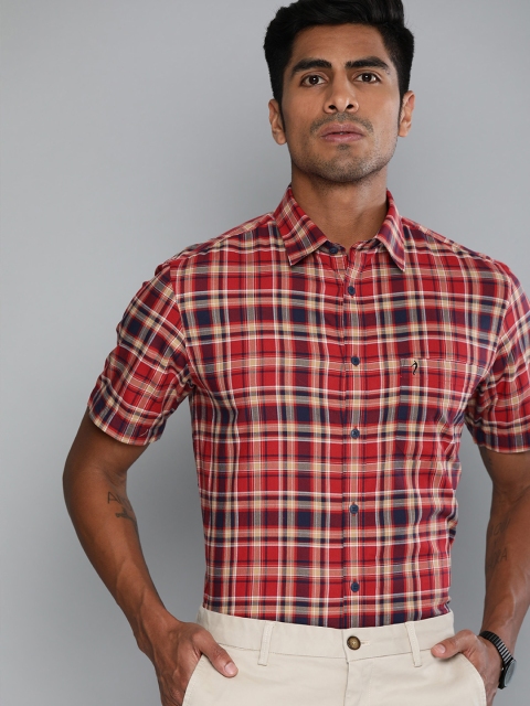 

Indian Terrain Men Red & Beige Checked Slim Fit Smart Casual Shirt