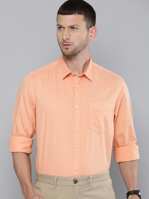 

Indian Terrain Men Peach-Coloured Slim Fit Solid Smart Casual Shirt