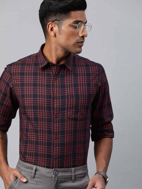 

Indian Terrain Men Navy Blue & Red Slim Fit Checked Smart Casual Shirt