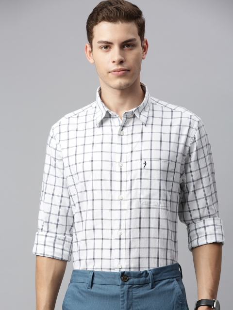 

Indian Terrain Men White & Black Slim Fit Checked Smart Casual Shirt