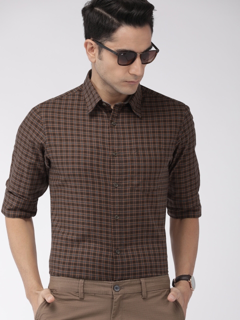 

Indian Terrain Men Brown & Grey Chiseled Slim Fit Checked Smart Casual Shirt