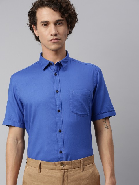 

Indian Terrain Men Blue Slim Fit Solid Casual Shirt