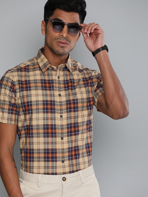 

Indian Terrain Men Beige & Navy Blue Checked Slim Fit Smart Casual Shirt