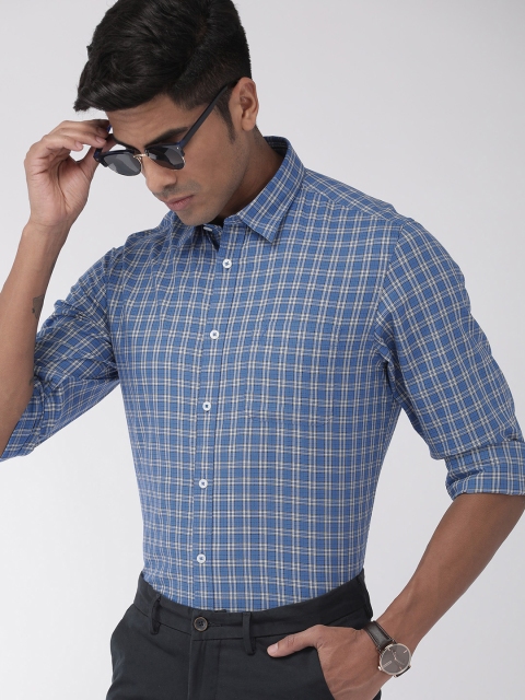 

Indian Terrain Men Blue & White Slim Fit Checked Smart Casual Shirt
