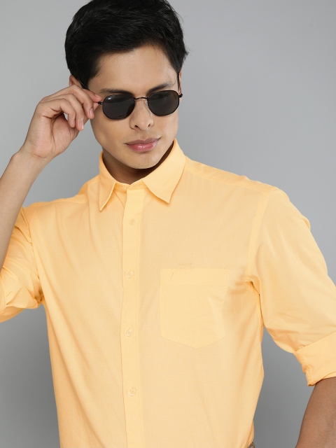 

Indian Terrain Men Yellow Slim Fit Casual Shirt