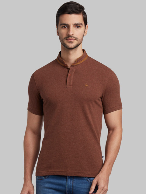 

Parx Men Brown Solid Mandarin Collar Pure Cotton T-shirt