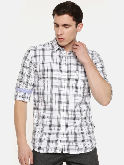 

Parx Men White & Black Checked Slim Fit Casual Shirt