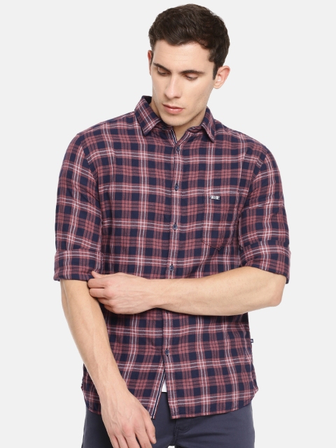 

Parx Men Coral Pink & Navy Blue Slim Fit Checked Casual Shirt