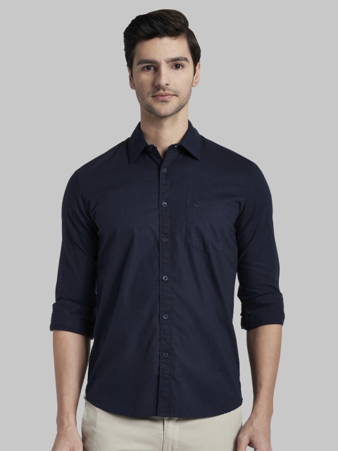 

Parx Men Navy Blue Slim Fit Solid Casual Shirt