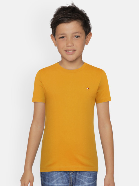 

Tommy Hilfiger Boys Yellow Solid Round Neck T-shirt