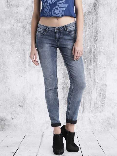 

Roadster Women Blue Washed Skinny Fit Jeans