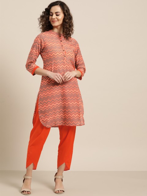 

Shae by SASSAFRAS Women Peach Coloured & Charcoal Grey Printed Kurta with Trousers