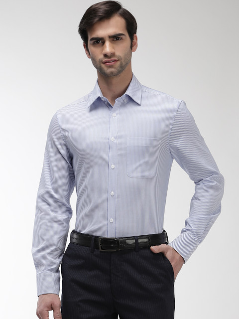 

Marks & Spencer Men Blue & White Tailored Fit Striped Formal Shirt
