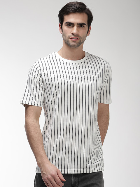 

Marks & Spencer Men White & Black Striped Round Neck T-shirt