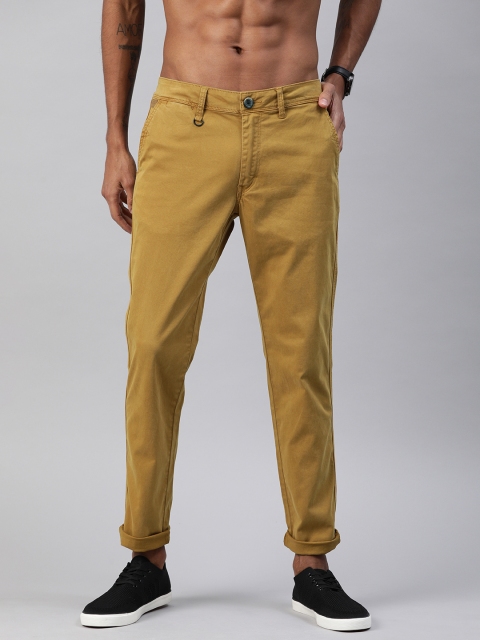 

Roadster Men Khaki Regular Fit Solid Chinos