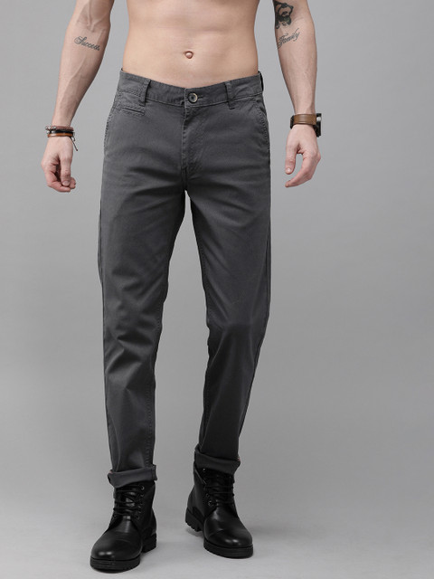 

Roadster Men Charcoal Grey Slim Fit Self Design Chinos