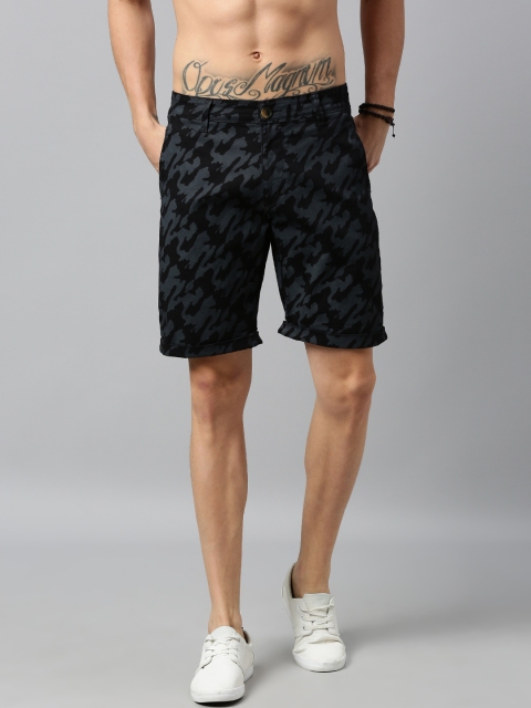 

Roadster Men Black Printed Regular Fit Regular Shorts