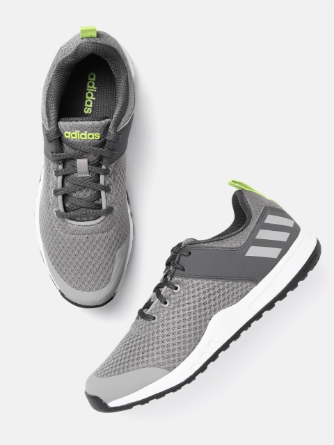 

ADIDAS Men Grey Victriox Running Shoes