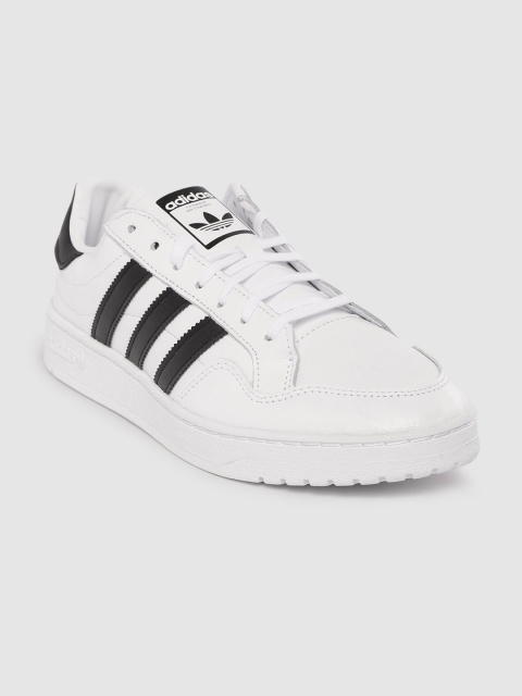 

ADIDAS Originals Men White Solid Leather Excluding Trims Team Court Sneakers