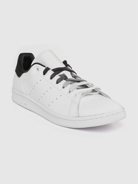 

ADIDAS Originals Men White Solid Leather Stan Smith Sneakers