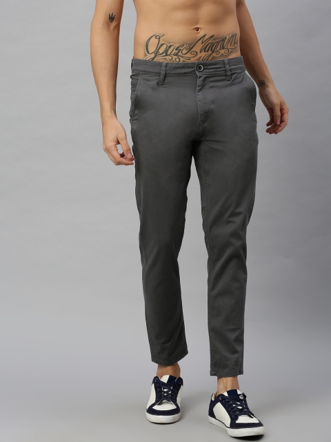 

Roadster Men Charcoal Grey Tapered Fit Solid Chinos