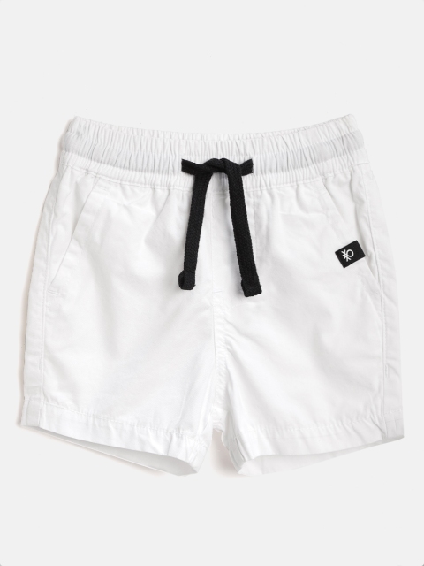 

United Colors of Benetton Boys White Solid Regular Fit Regular Shorts
