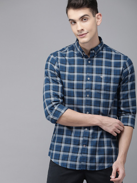 

THE BEAR HOUSE Men Navy Blue & White Slim Fit Checked Casual Shirt