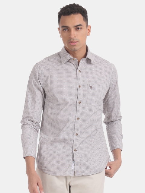 

U.S. Polo Assn. Men Beige & Blue Regular Fit Printed Casual Shirt