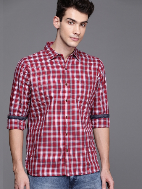 

WROGN Men Red & White Slim Fit Checked Casual Shirt