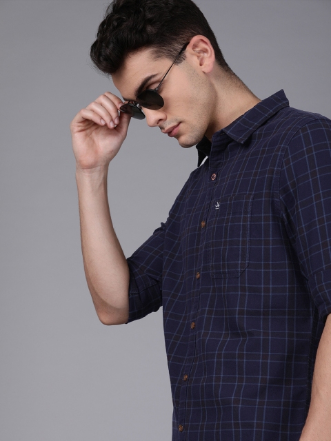 

WROGN Men Navy Blue & Coffee Brown Slim Fit Checked Casual Shirt