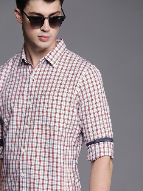 

WROGN Men Red & Navy Blue Slim Fit Checked Casual Shirt