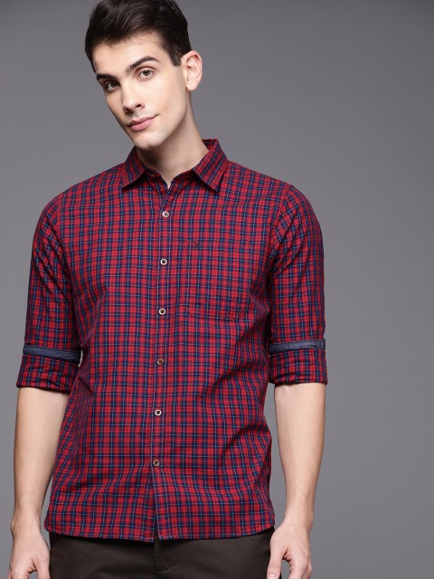 

WROGN Men Red & Navy Blue Slim Fit Checked Casual Shirt