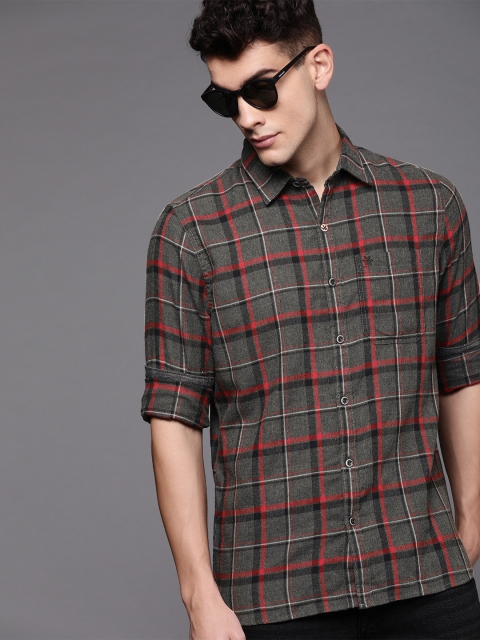 

WROGN Men Charcoal Grey & Red Slim Fit Checked Casual Shirt