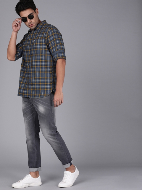 

WROGN Men Navy Blue & Mustard Yellow Checked Slim Fit Casual Shirt