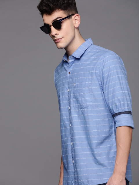 

WROGN Men Blue & White Slim Fit Striped Casual Slim Fit Shirt