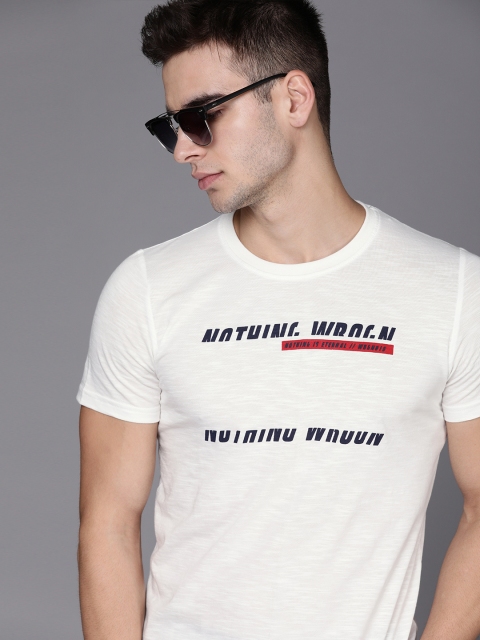 

WROGN Men Off-White & Black Printed Round Neck T-shirt