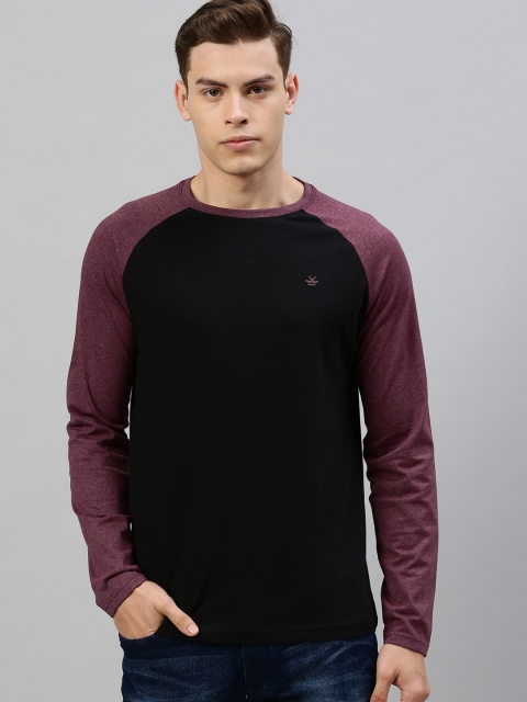 

WROGN Men Black Solid Slim Fit Round Neck T-shirt