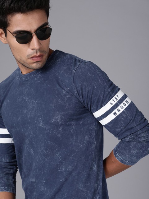 

WROGN Men Navy Blue Dyed Slim Fit Round Neck T-shirt With Printed Detailing