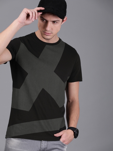 

WROGN Men Charcoal Black Printed Slim Fit Round Neck T-shirt