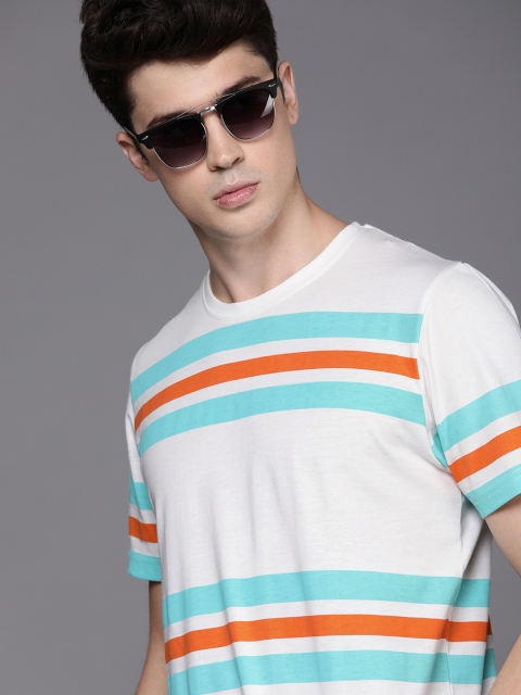 

WROGN Men White & Turquoise Blue Striped Slim Fit Round Neck T-shirt